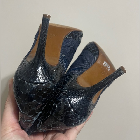 Christian Dior Y2K Denim and Snakeskin Leather Lace Up Knee High Heeled Boots - Picture 11 of 13